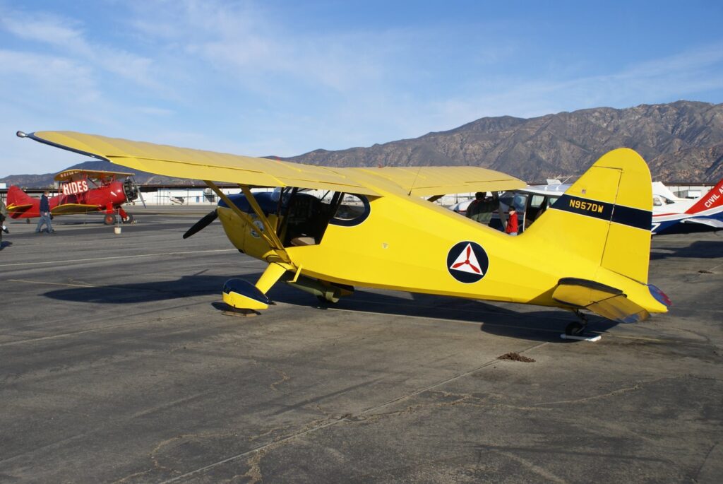 Aircraft parked at Cable Airport in Upland