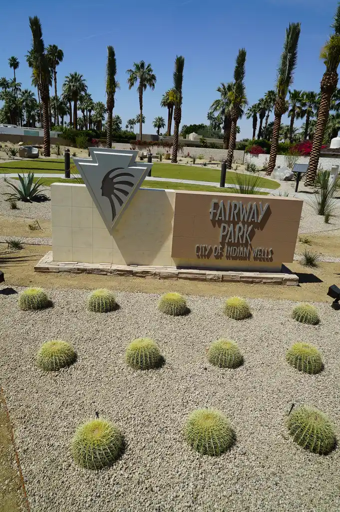 Palm-lined entrance to Fairway Park