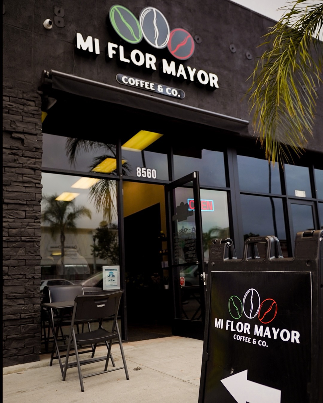 Mi Flor Mayor Coffee & Co. storefront on Sierra Avenue in Fontana