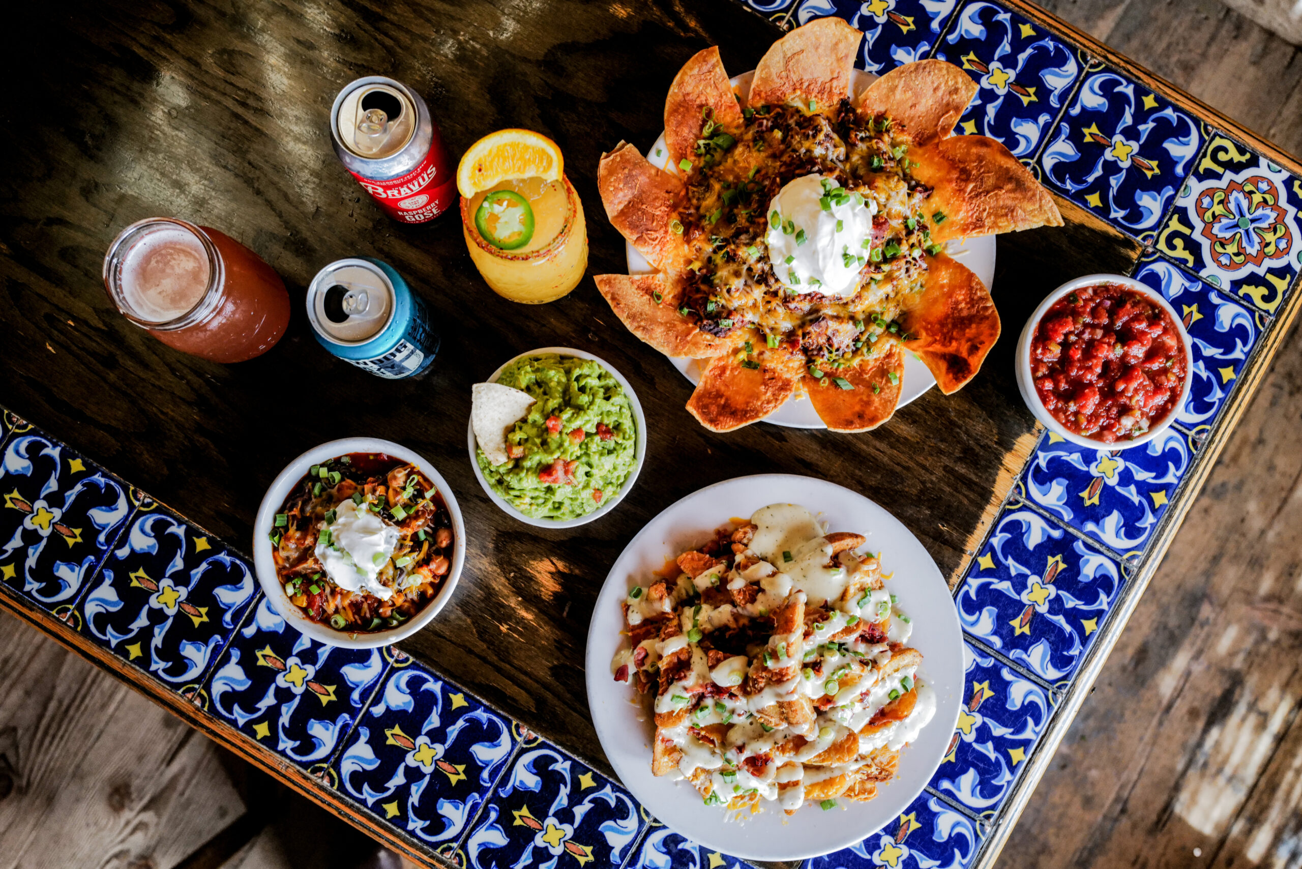 Barbecue plates, sides, and drinks served at Pappy and Harriet’s